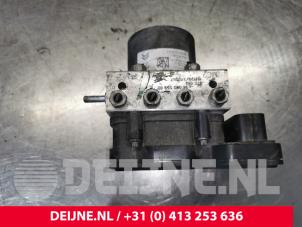 Peugeot Expert ABS Pomp O155240 foto 2