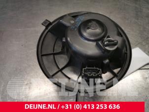 Volkswagen Caddy Heating and ventilation fan motor O155275 photo 2