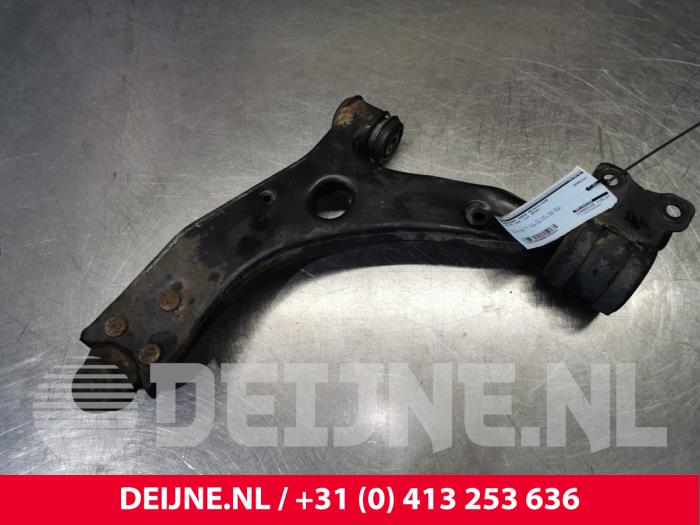 Volvo V50 Querlenker unten rechts vorne O155331