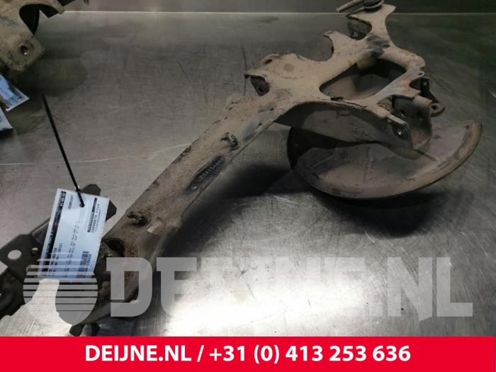 Volvo XC60 Fusee links-achter O155428
