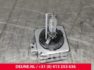 Volvo V70 Xenon Lampe O155445 foto 2