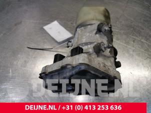Stuurpomp van een Volvo XC60 I (DZ) 2.4 D3/D4 20V AWD 2012