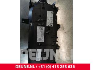 Volkswagen Crafter Kilometerteller KM O155583 foto 3