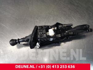 Volkswagen Crafter Versnellingspook O155620 foto 2