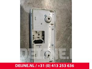 Volkswagen Crafter Innenbeleuchtung vorne O155622 foto 2