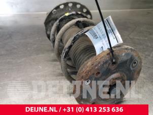 Volvo V60 Schokdemperpoot rechts-voor O155753 foto 2