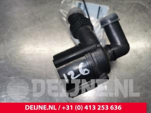 Volvo XC40 Extra waterpomp O155837 foto 3