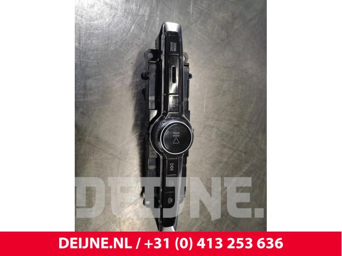 Volvo XC40 Radiobedienfeld O155856