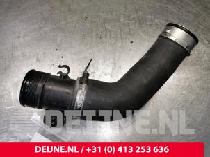 Volkswagen Transporter Intercooler Schlauch O155983 foto 2