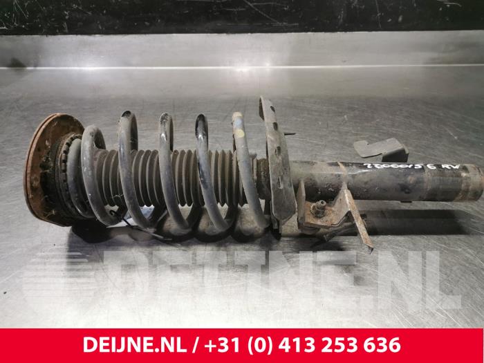 Volvo V70 Schokdemperpoot rechts-voor O156029