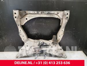 Gebruikte Subframe Volvo XC60 II (UZ) 2.0 D4 16V AWD Prijs € 330,00 Margeregeling aangeboden door van Deijne Onderdelen Uden B.V.