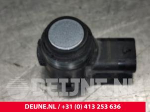 Gebruikte Parkeersensor Volvo XC60 II (UZ) 2.0 D4 16V AWD Prijs € 40,00 Margeregeling aangeboden door van Deijne Onderdelen Uden B.V.