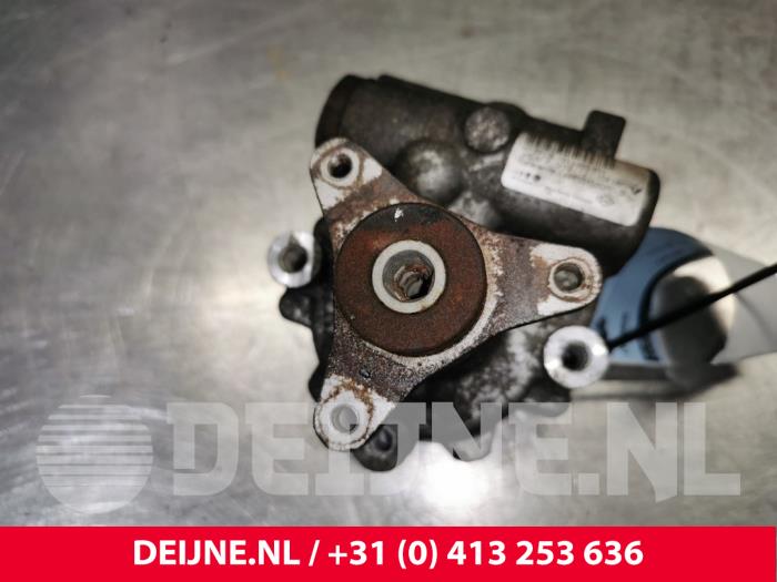 Begagnade Servopomp Renault Trafic New (FL) 2.0 dCi 16V 115 Pris € 84,70 Inklusive moms erbjuds av van Deijne Onderdelen Uden B.V.