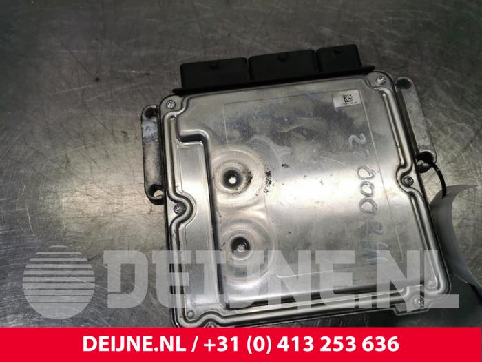 Renault Trafic Computer Motormanagement O156144