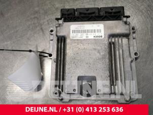 Renault Trafic Engine management computer O156144 photo 2