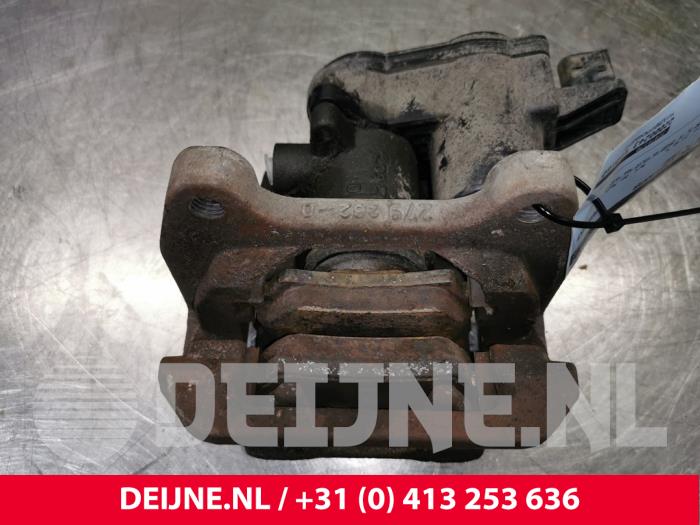 Volvo XC40 Remklauw (Tang) links-achter O156394