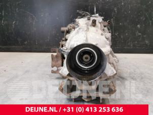 Hyundai H300 Gearbox O156473 photo 3