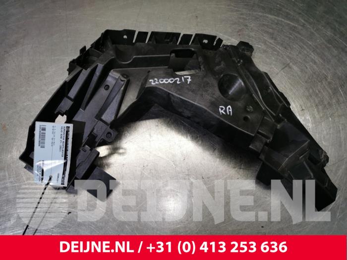 Volvo XC40 Bumpersteun rechts-achter O156554
