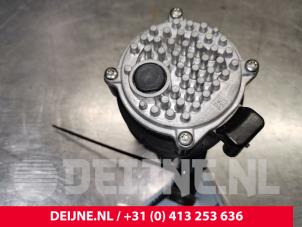 Volvo XC40 Extra waterpomp O156556 foto 3