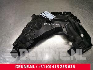 Volvo XC40 Stoßstangenstütze links hinten O156559 foto 2