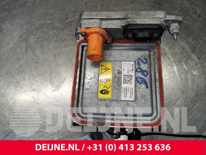 Gebruikte Koelwater Verwarmings Module Volvo XC40 (XZ) 1.5 T5 Plug-in Hybrid 16V Prijs € 250,00 Margeregeling aangeboden door van Deijne Onderdelen Uden B.V.