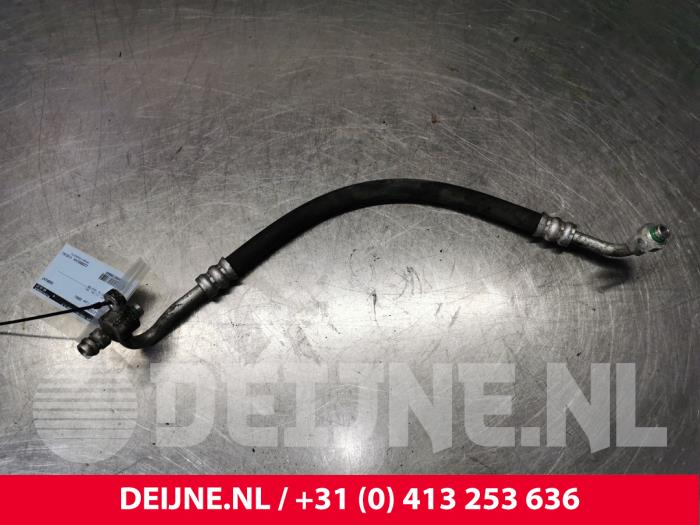 Hyundai H300 Klima Leitung O156680