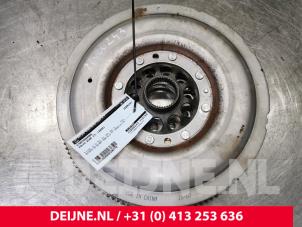 Gebruikte Starterkrans Volvo XC40 (XZ) 1.5 T3 Twin Engine 12V Prijs € 550,00 Margeregeling aangeboden door van Deijne Onderdelen Uden B.V.