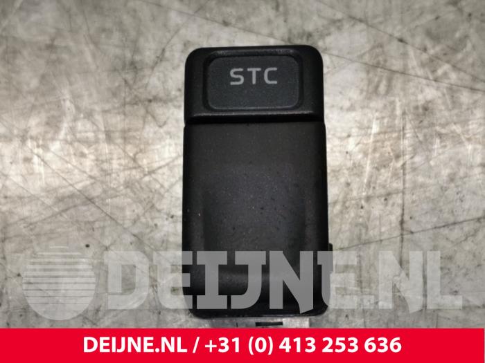 Volvo C70 ESP Schalter O156859
