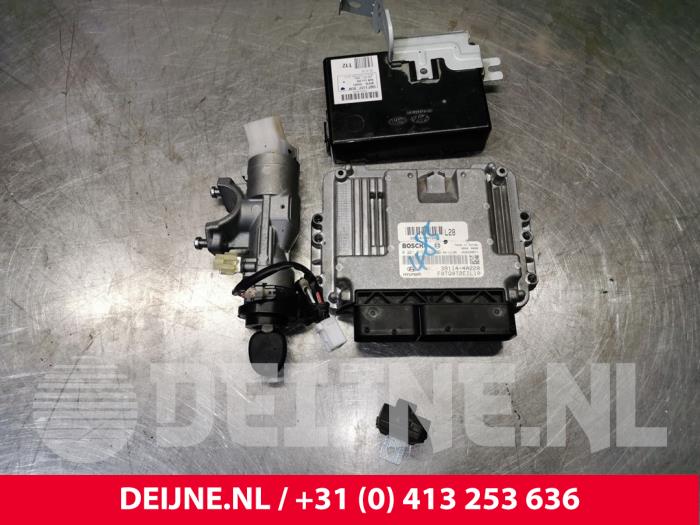 Gebruikte Kontaktslot + computer Hyundai H-300 2.5 CRDi Prijs € 181,50 Inclusief btw aangeboden door van Deijne Onderdelen Uden B.V.