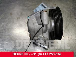 Volvo V70 Stuurbekrachtiging Pomp O156898 foto 2