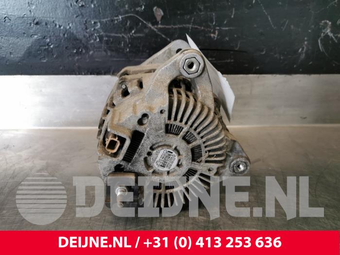 Gebruikte Dynamo Opel Movano 2.3 CDTi 16V FWD Prijs € 90,75 Inclusief btw aangeboden door van Deijne Onderdelen Uden B.V.