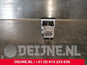 Volkswagen Amarok Schakelaar O157005 foto 3
