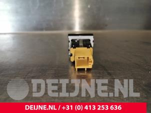 Volkswagen Amarok Airbag Kontrolllampe O157006 foto 3