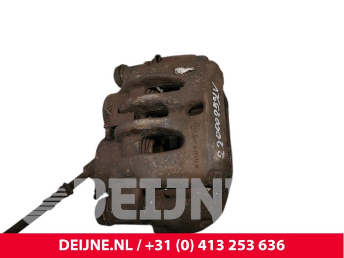 Mercedes Sprinter Remklauw (Tang) links-voor O157046