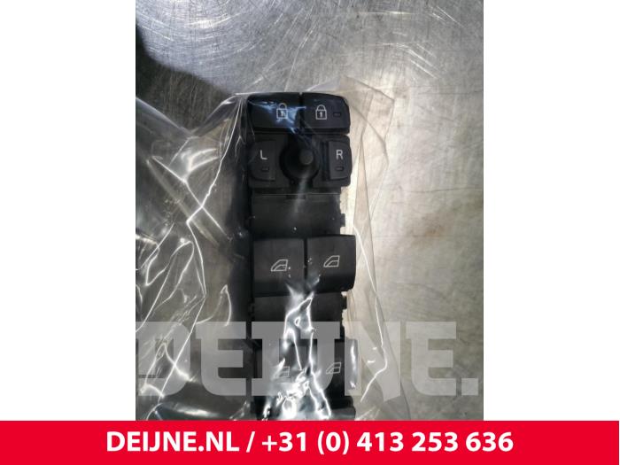 Volvo XC40 Elektrisch Raam Schakelaar O157102