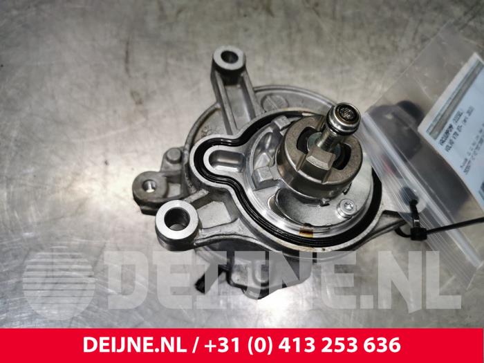 Volvo V70 Vacuum pump (diesel) O157150