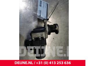 Gebruikte EGR Klep Jaguar XF Prijs € 90,75 Inclusief btw aangeboden door van Deijne Onderdelen Uden B.V.
