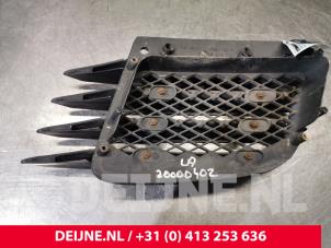 Audi R8 Bumper grille O157328 photo 3