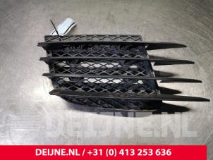 Gebruikte Bumper Rooster Audi R8 (422/423) 4.2 V8 32V FSI Quattro Prijs € 150,00 Margeregeling aangeboden door van Deijne Onderdelen Uden B.V.