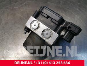 Peugeot Boxer ABS Pomp O157333 foto 3