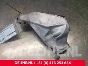Gebruikte Motorsteun Volkswagen Crafter 2.5 TDI 30/35/50 Prijs € 30,25 Inclusief btw aangeboden door van Deijne Onderdelen Uden B.V.