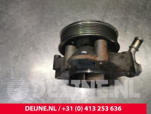 Mitsubishi Canter Wasserpumpe O157867 foto 2