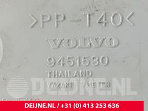 Volvo C70 Odometer KM O157832 photo 3