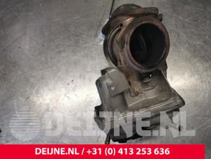 Mitsubishi Canter Drosselklappengehäuse O157884 foto 3