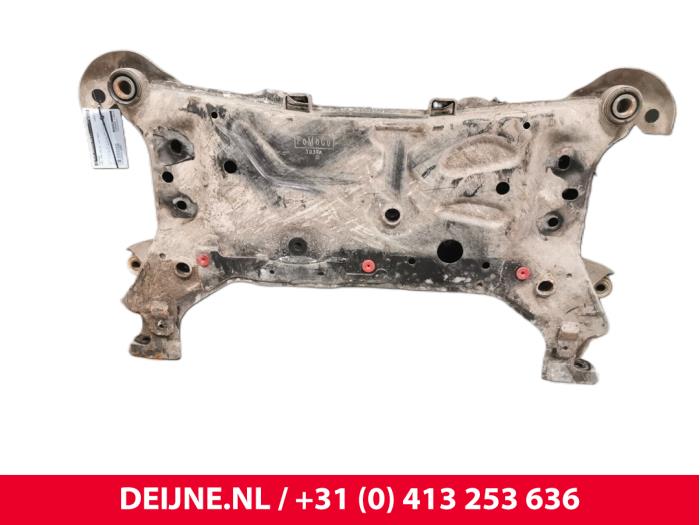 Gebruikte Subframe Ford Transit Connect (PJ2) 1.5 EcoBlue Prijs € 108,90 Inclusief btw aangeboden door van Deijne Onderdelen Uden B.V.