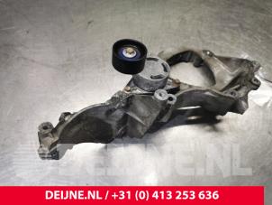 Opel Vivaro Aircopomp Steun O158113 foto 2