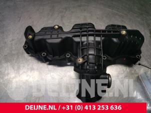 Volkswagen Caddy Intake manifold O158135 photo 2