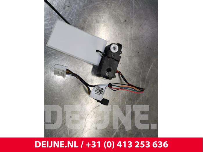 Tesla Model 3 Tankklep Vergrendelingsmotor O158506