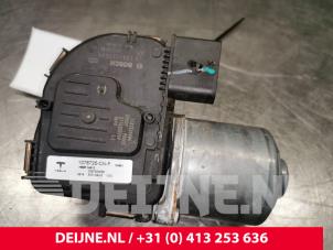 Tesla Model 3 Front wiper motor O158542 photo 2