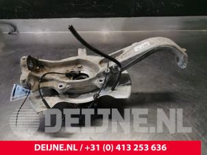 Gebruikte Fusee rechts-voor Tesla Model 3 Long Range, Performance AWD Prijs € 423,50 Inclusief btw aangeboden door van Deijne Onderdelen Uden B.V.